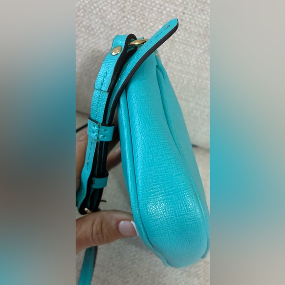 Dooney and Bourke Lexi small crossbody carribean blue - Picture 9 of 14